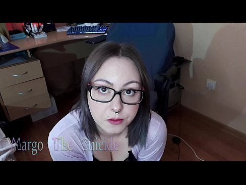 ❤️ Neska sexy betaurrekoekin dildoa zurrupatzen du kameraren aurrean Super sexua pornoan eu.thebestfetishsites.ru